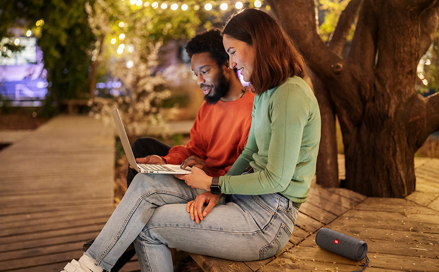 JBL Flip Essential 2 10 tuntia soittoaikaa - Image